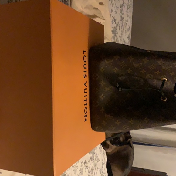 NÉONOÉ Louis Vuitton. - Picture 9 of 17